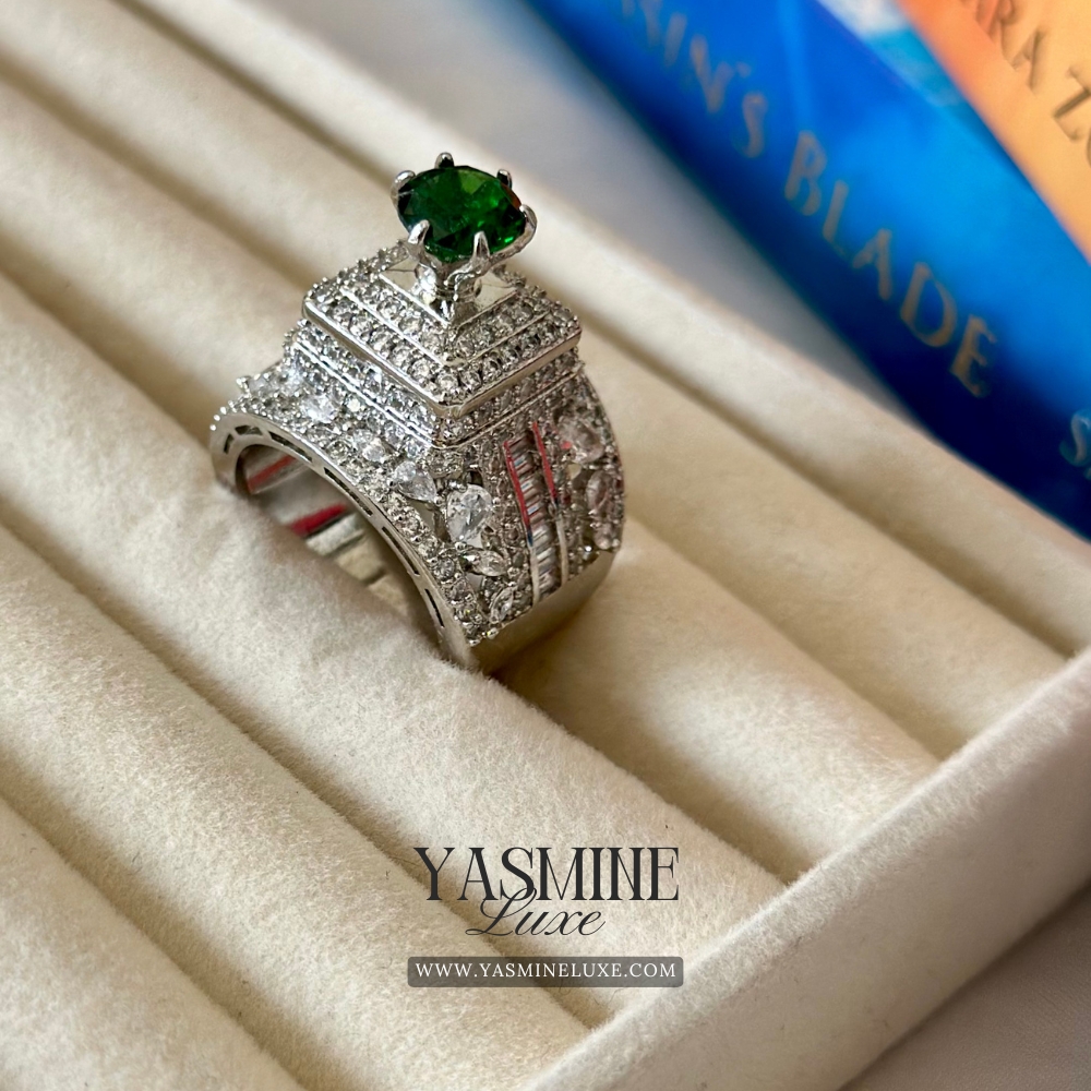 Emerald Majesty Statement Ring