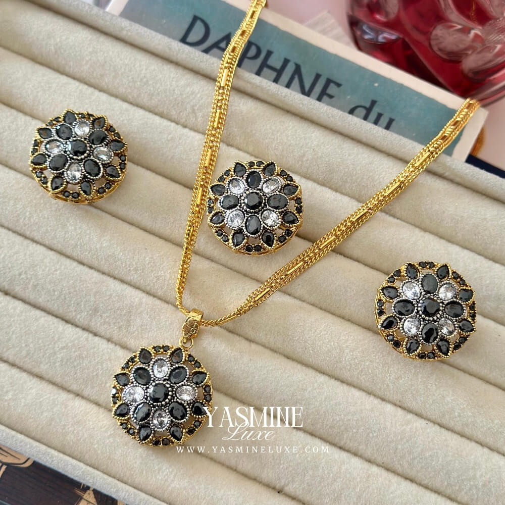Ebony Blossom Set